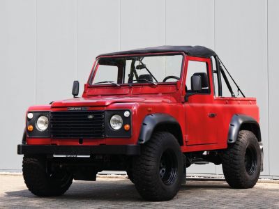 Land Rover Defender 90 V8 3.5 V8 138 bhp with original carbs  - 24