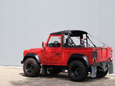 Land Rover Defender 90 V8 3.5 V8 138 bhp with original carbs  - 28