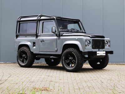 Land Rover Defender 90 V8 Urban 4.6L V8 producing 230 bhp  - 14