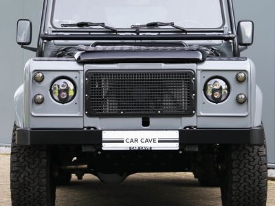 Land Rover Defender 90 V8 Urban 4.6L V8 producing 230 bhp  - 17