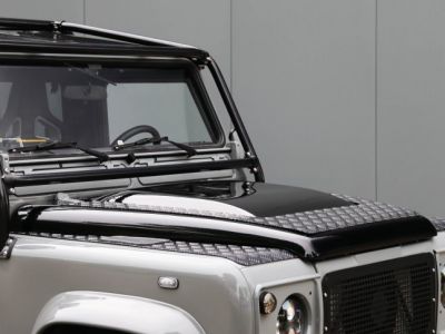 Land Rover Defender 90 V8 Urban 4.6L V8 producing 230 bhp  - 18