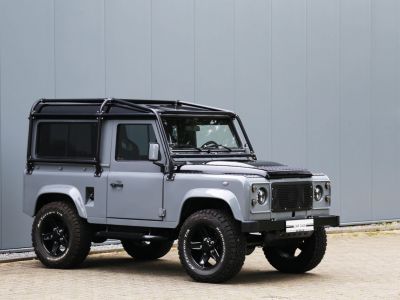 Land Rover Defender 90 V8 Urban 4.6L V8 producing 230 bhp  - 19