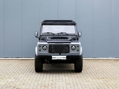 Land Rover Defender 90 V8 Urban 4.6L V8 producing 230 bhp  - 23