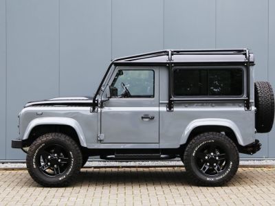 Land Rover Defender 90 V8 Urban 4.6L V8 producing 230 bhp  - 28