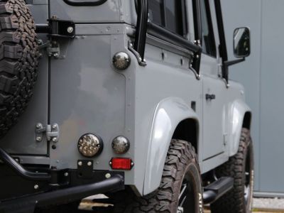 Land Rover Defender 90 V8 Urban 4.6L V8 producing 230 bhp  - 38