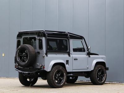 Land Rover Defender 90 V8 Urban 4.6L V8 producing 230 bhp  - 39