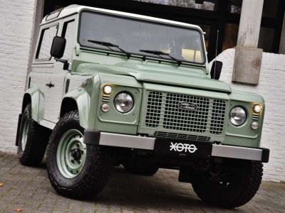 Land Rover Defender TD4 HERITAGE LIMITED EDITION  - 2