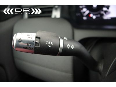 Land Rover Discovery Sport P200 SE 4WD Aut. - LEDER LED PANODAK  - 35