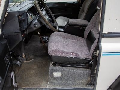 Land Rover Santana Turbo Diesel - <small></small> 32.600 € <small>TTC</small>