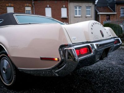 Lincoln Continental Mark IV  - 4