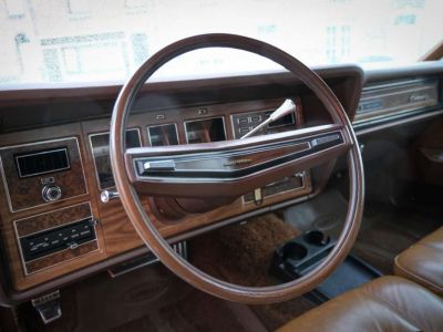 Lincoln Continental Mark IV  - 9