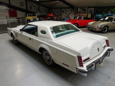 Lincoln Continental Mk V - <small></small> 19.000 € <small>TTC</small>