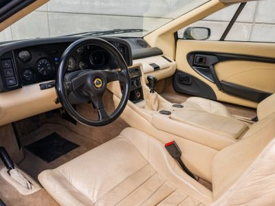 Lotus Esprit  - 16