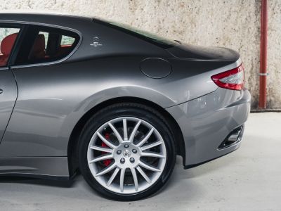 Maserati GranTurismo 4.7 V8 S BVA - <small>A partir de </small>560 EUR <small>/ mois</small> - #9
