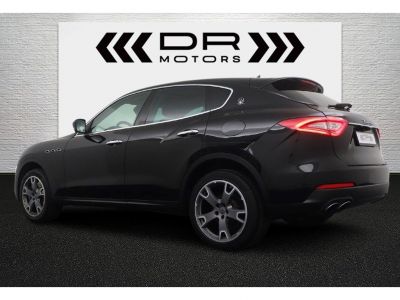 Maserati Levante S 3.0 V6 Q4 - LICHTE VRACHT LED PANODAK LUCHTVERING  - 3