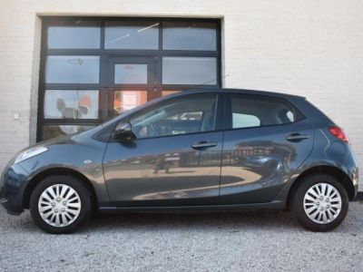 Mazda 2 1.3i  - 3