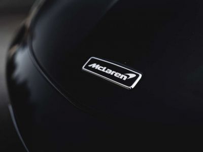 McLaren GT MSO Black Pack Luxury Lift B&W  - 28