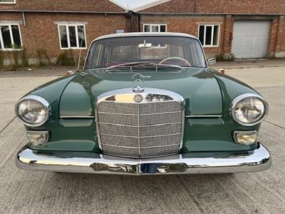 Mercedes 190 dC  - 4