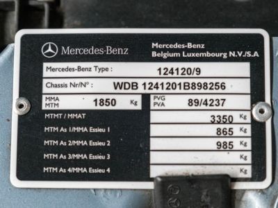 Mercedes 200 200D  - 19