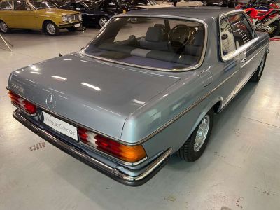 Mercedes 230 CE  - 10