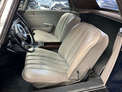 Mercedes 230 SL Pagode Manueel 63.000km Topstaat  - 5