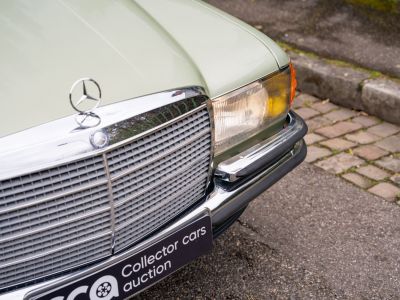 Mercedes 280 - Prix sur Demande