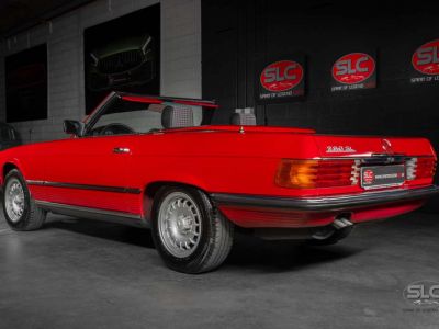 Mercedes 280 SL Cabrio EU Version-Hard Top-Book History  - 3