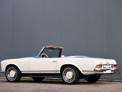 Mercedes 280 sl pagoda W113 2800 cc inline 6 cilinder 168 bhp  - 25