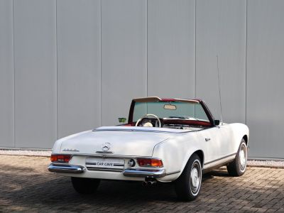 Mercedes 280 sl pagoda W113 2800 cc inline 6 cilinder 168 bhp  - 32