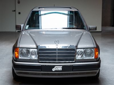 Mercedes 400 E W124 V8 - Elegance  - 5