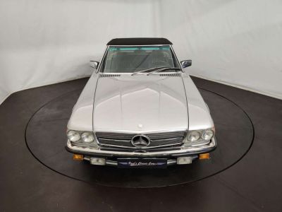 Mercedes 560 SL - <small></small> 38.000 € <small>TTC</small>