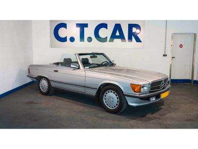 Mercedes 560 SL Auto.  - 2