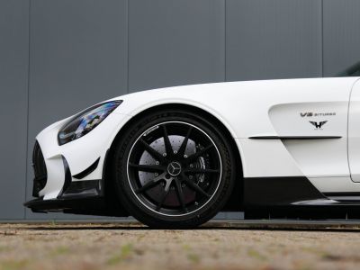 Mercedes AMG GT Black Séries 4.0L V8 producing 800 bhp  - 34