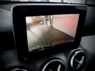 Mercedes CLA 180 BERLINE AMG-LINE TOIT OUVRANT GPS CAMERA 1ERPRO  - 13