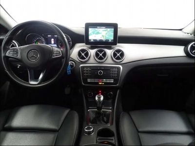 Mercedes CLA Shooting Brake 180 d ShootingBrake Urban  - 6