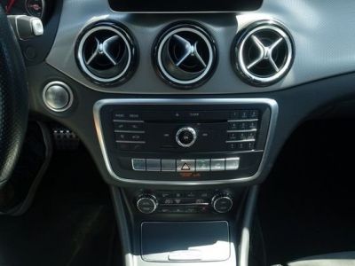 Mercedes CLA Shooting Brake 220 D FASCINATION 4MATIC 7G-DCT - <small></small> 24.990 € <small>TTC</small> - #10