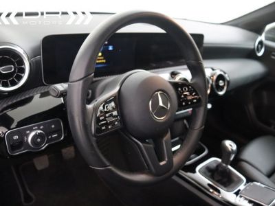 Mercedes Classe A 160 BUSINESS SOLUTION - WIDESCREEN NAVI CAMERA LED 25.495km!  - 35