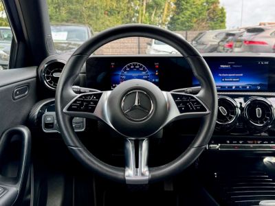 Mercedes Classe A 180 Caméra Sg chauffants GPS Feux LED  - 15