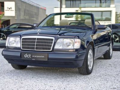 Mercedes Classe E 220 First paint - PERFECT Condition - Complete History  - 1