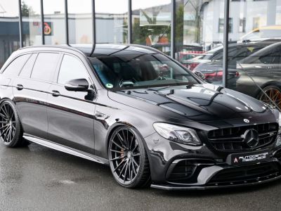 Mercedes Classe E 63 AMG S T Schalensitze  - 3