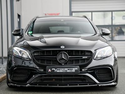 Mercedes Classe E 63 AMG S T Schalensitze  - 29