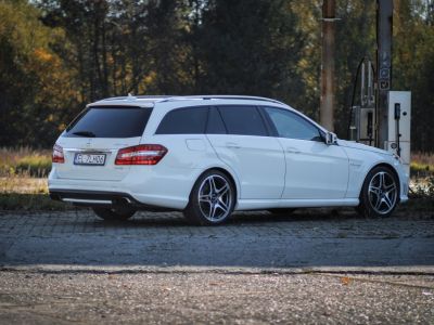 Mercedes Classe E Class estate 63 amg 212 5461 cc 517 BHP  - 2