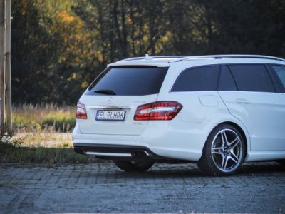 Mercedes Classe E Class estate 63 amg 212 5461 cc 517 BHP  - 3