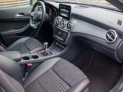 Mercedes Classe GLA 180 AMG-PACK Benzine - 1STE EIGENAAR - HISTORIEK - SPORTZETELS - ZETELVERWARMING - CAMERA - XENON - ISOFIX  - 14