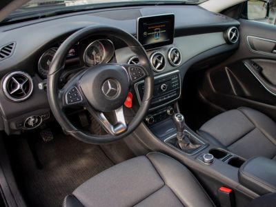 Mercedes Classe GLA 180 d - PARKEERCAMERA - NAVIGATIE - AIRCO - STIJL PAKKET - ZETELVERWARMING - EURO 6B  - 3