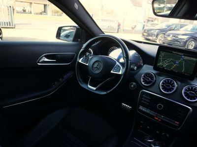 Mercedes Classe GLA 200 d4-Matic PACK AMG TOIT-PANO COCKPIT NAVI LED RADAR  - 17