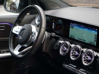 Mercedes Classe GLA 200 PACK AMG-COCKPIT-Bte AUTO-DISTRONIC-FULL LED-EU 6D  - 6