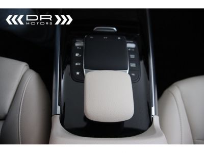 Mercedes Classe GLA 250 7 GTRONIC LUXURY LINE - LEDER NAVI DAB PANODAK MIRROR LINK  - 26