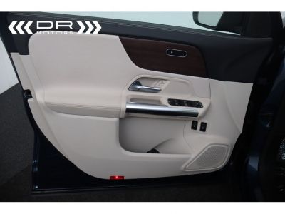 Mercedes Classe GLA 250 7 GTRONIC LUXURY LINE - LEDER NAVI DAB PANODAK MIRROR LINK  - 39