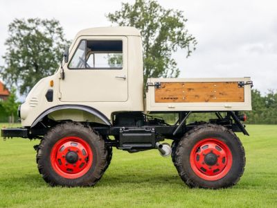 Mercedes Unimog Benz  type 401  - 17